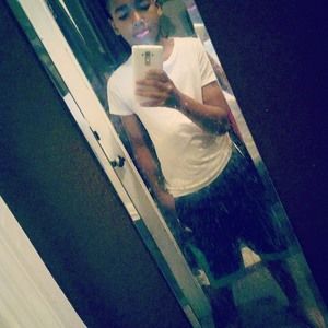 Meet your Posher, Eli